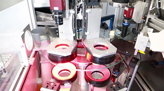 Visual inspection of small components